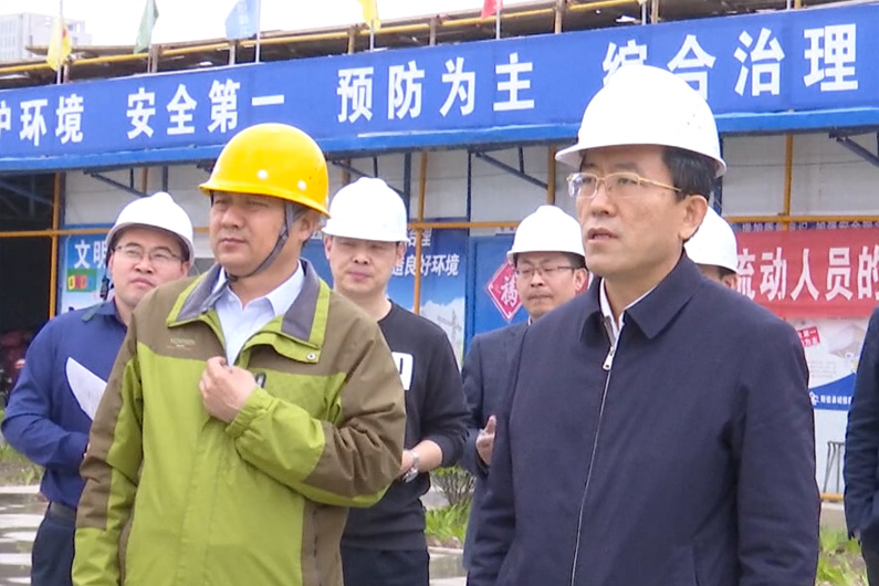 縣委書記到人才公寓項目調研